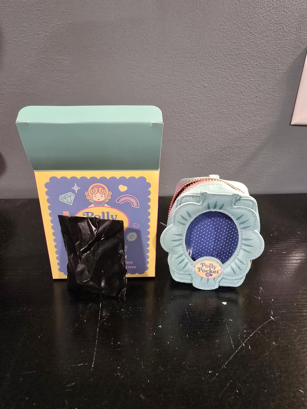 Polly Pocket Teal Pouch And Pin